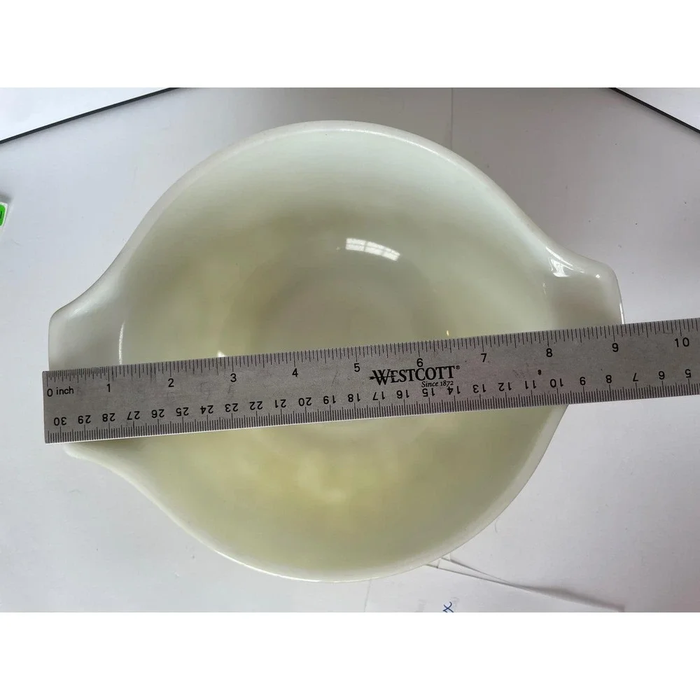 Vintage Pyrex Verde Green #442 Cinderella Mixing Bowl 1.5 Qt Avocado Mid-Century